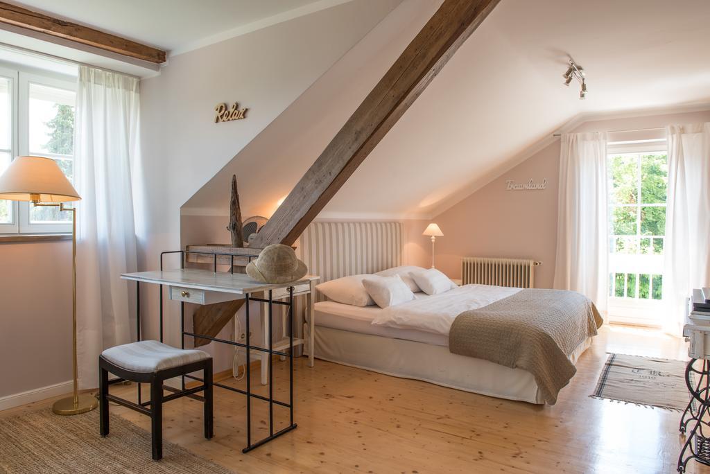 Lovely In Boutique-Hotel Velden Velden am Worthersee Bagian luar foto